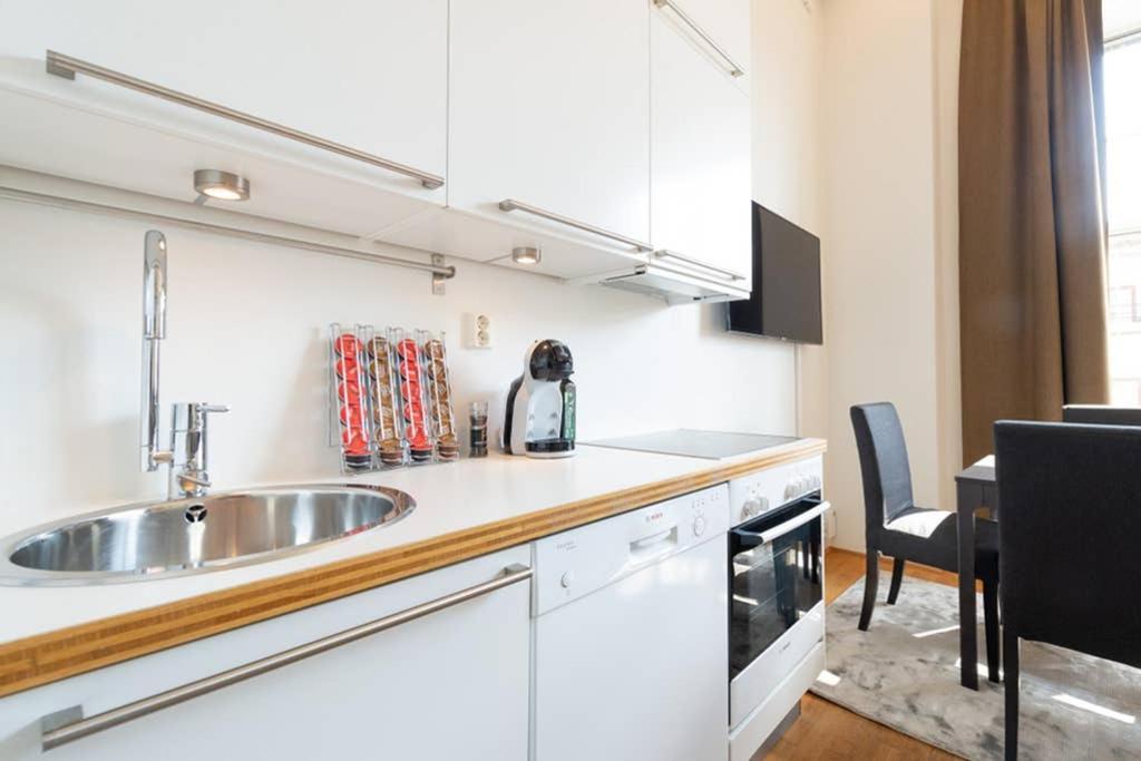 Nordic Host Luxury Apts - Prinsens Gate - Large Mezzanine Studio Oslo Eksteriør billede