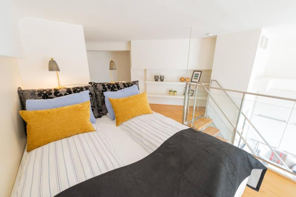 Nordic Host Luxury Apts - Prinsens Gate - Large Mezzanine Studio Oslo Eksteriør billede
